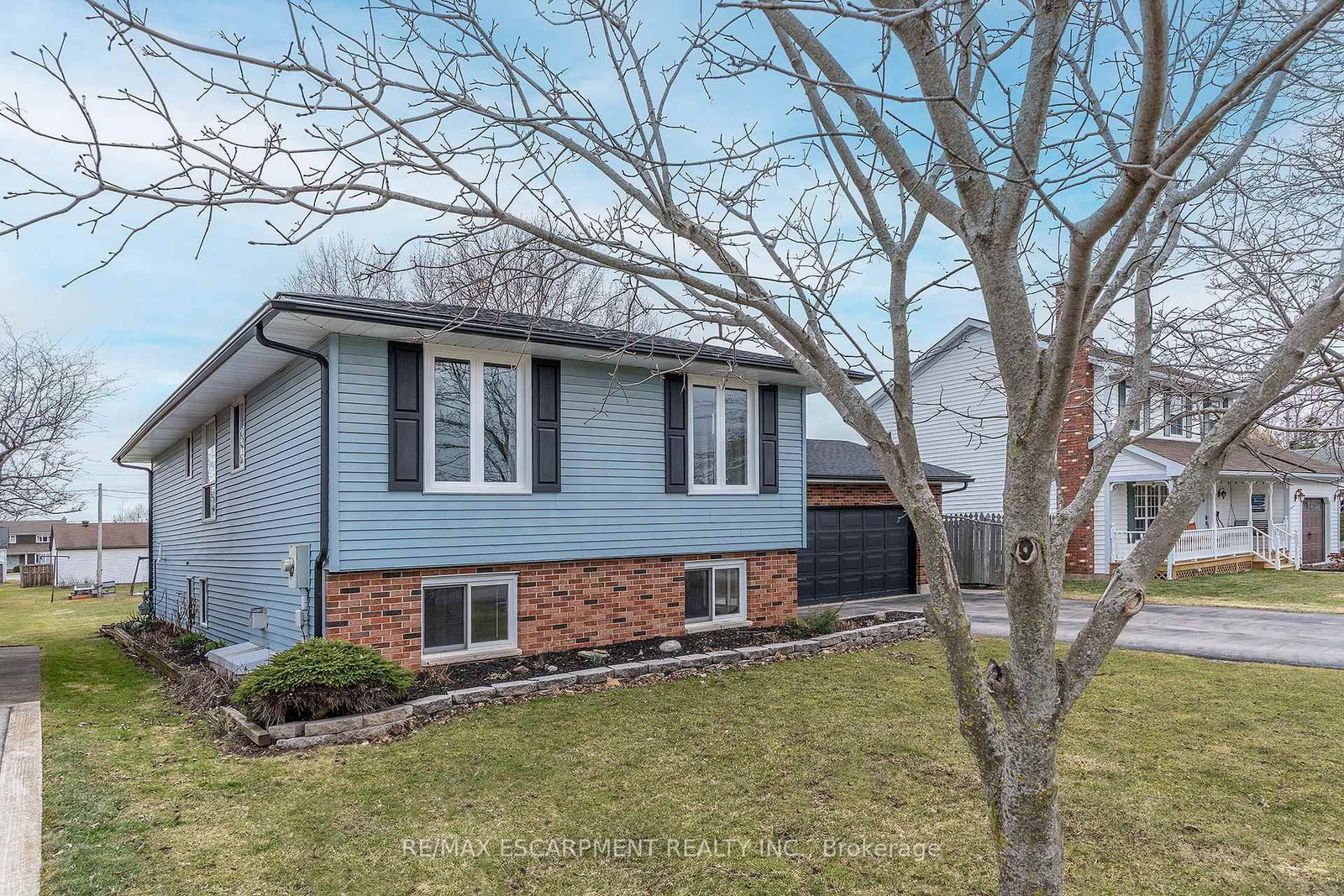 Detached House for sale at 461 Belleair Boulevard, Fort Erie, Ontario, L0S 1N0 - Ridgeway - MLS: X12873742