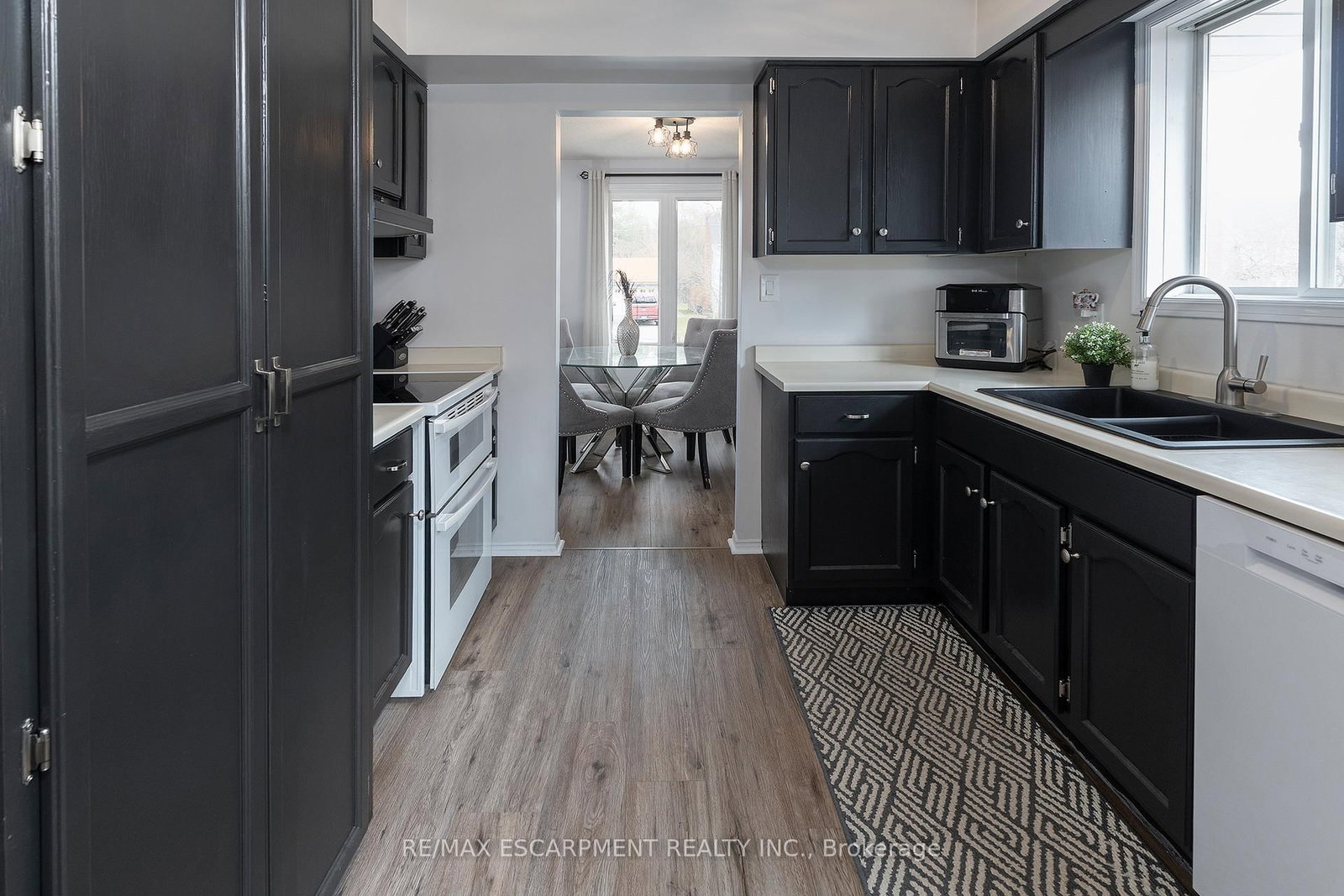 Detached House for sale at 461 Belleair Boulevard, Fort Erie, Ontario, L0S 1N0 - Ridgeway - MLS: X12873742