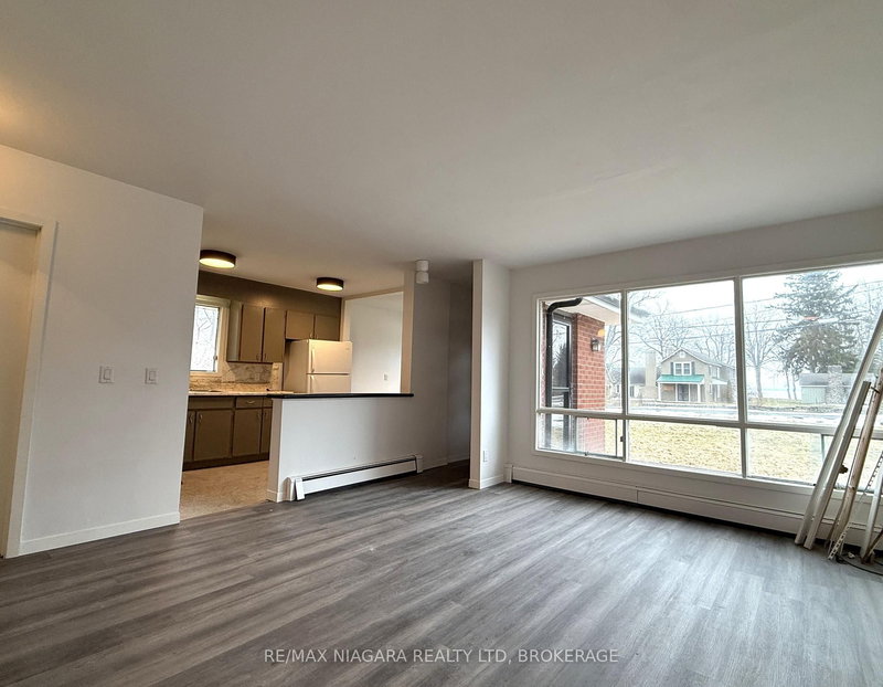 1544 Stockton Lane, Fort Erie, L2A 6M8 | Image 3