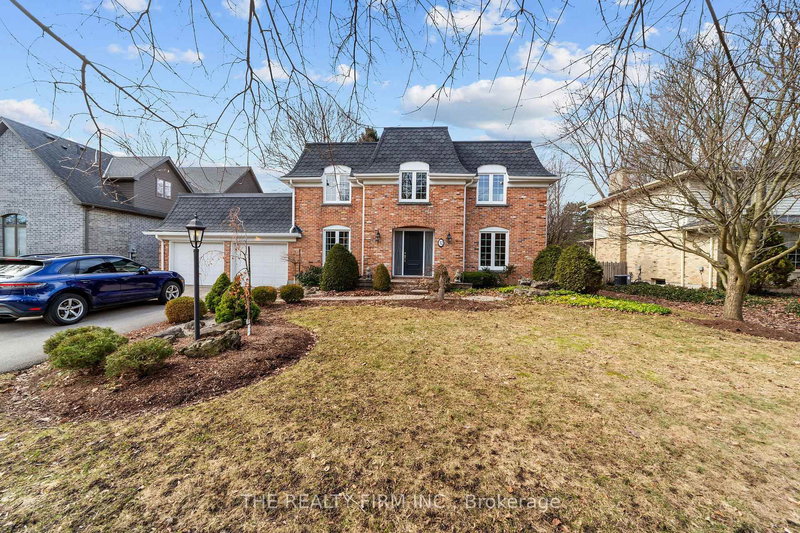 home for sale on 32 Cherokee Road