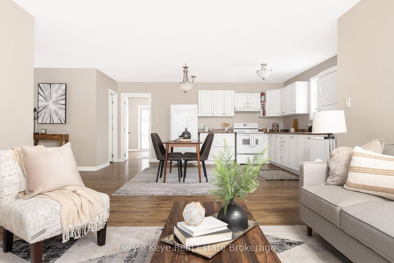 820 Manitoba St, Bracebridge, P1L 1W9 | Image 3