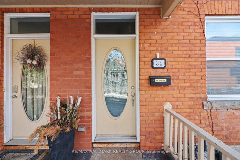 34 Lewis St, Ottawa, K2P 0S3 | Image 2