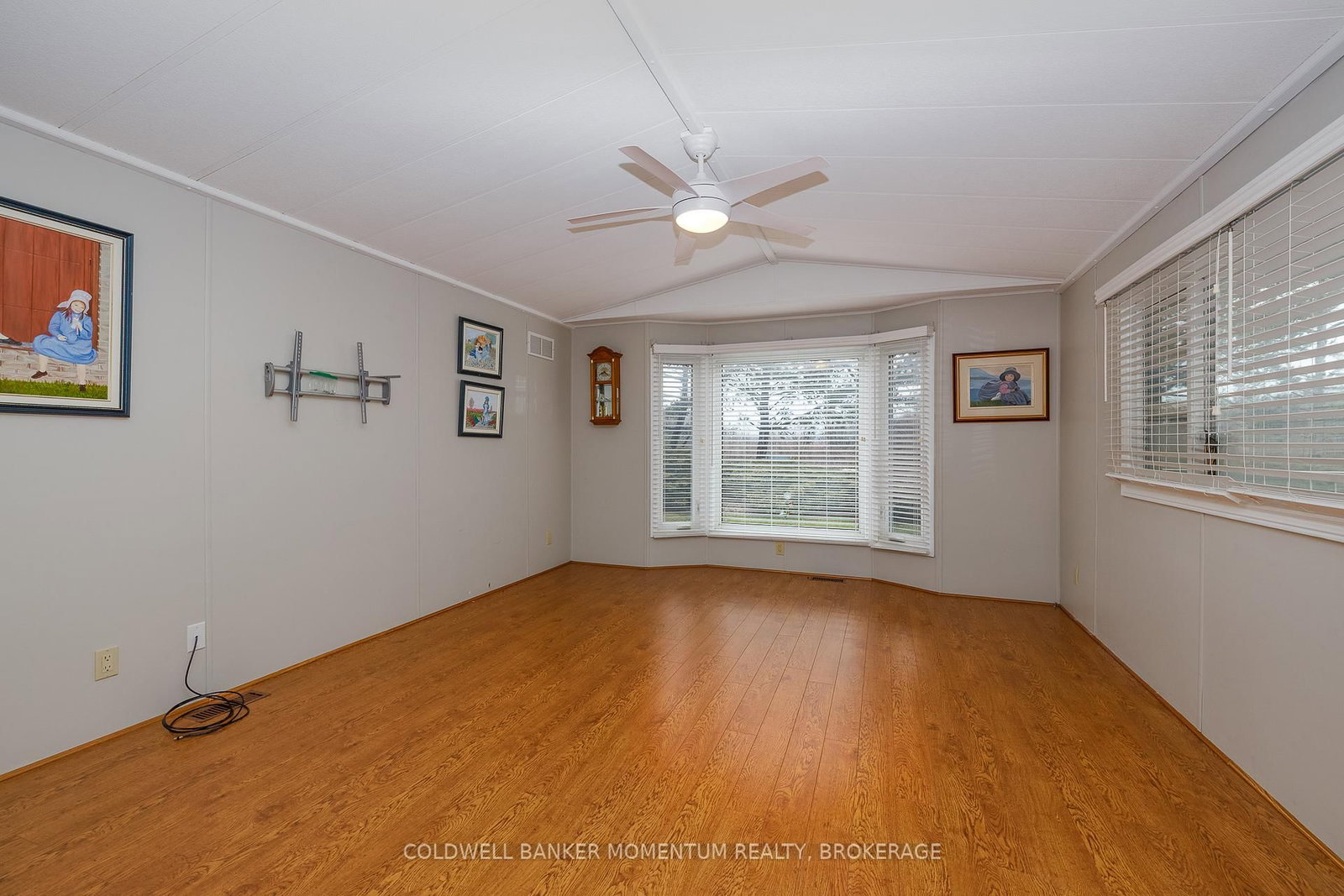 3033 Townline Road, Unit 70 - Photo 14