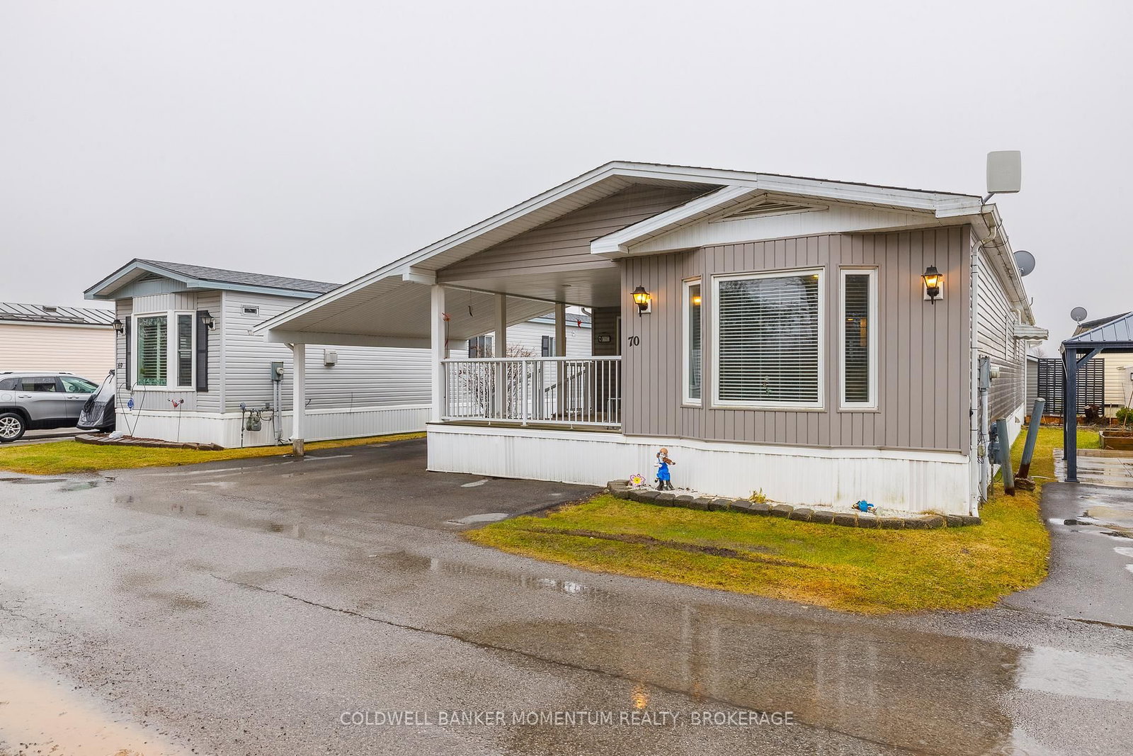 3033 Townline Road, Unit 70 - Photo 4
