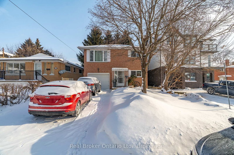 50 South Dr, Kitchener, N2M 4B5 | Image 2