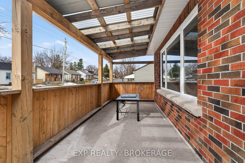 43 CARLETON St, Kingston, K7K 4E7 | Image 2