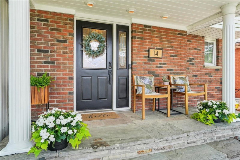 14 Dubarry Blvd, Hamilton, L8T 2V4 | Image 2