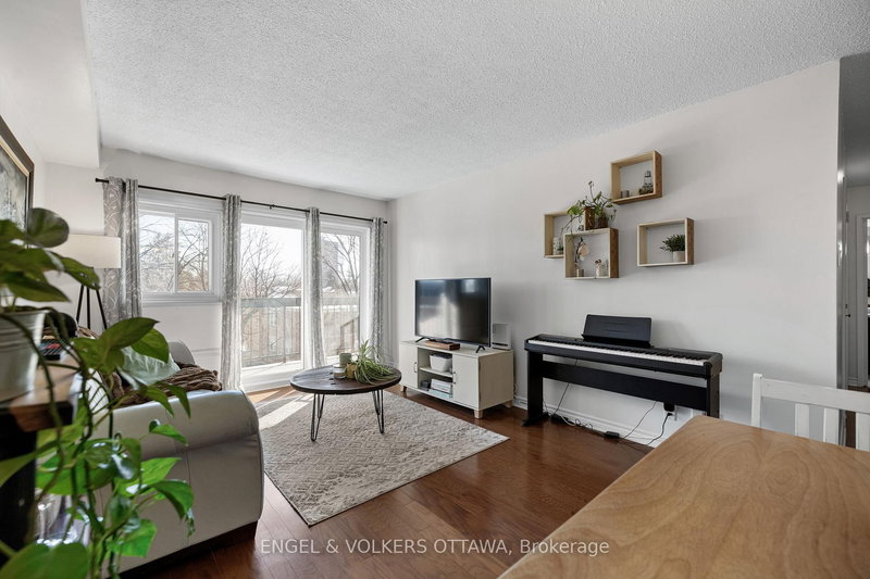 303 - 158A Mcarthur Ave, Ottawa, K1L 7E7 | Image 3