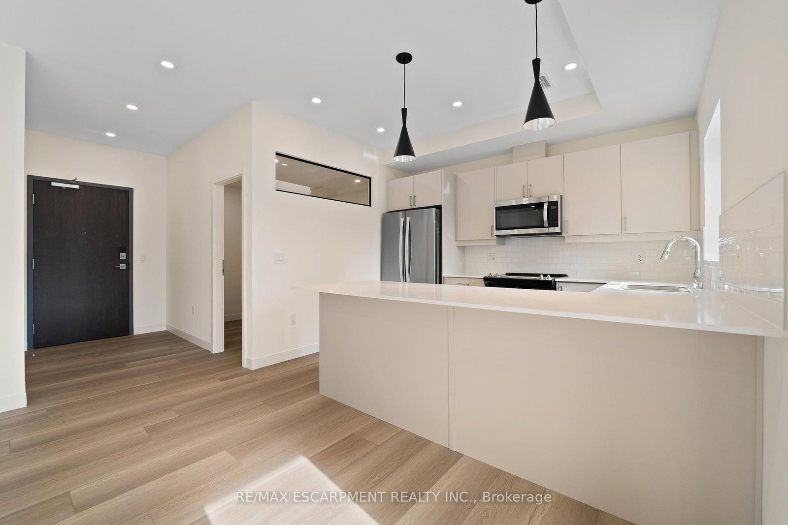 123 Lincoln Street, Unit 309 - Photo 4