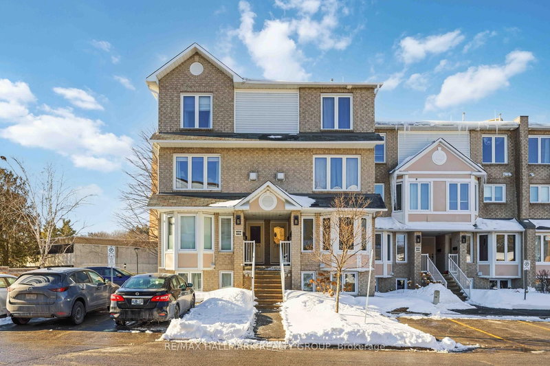 1660 Locksley Lane, Ottawa, K1J 1B6 | Image 3