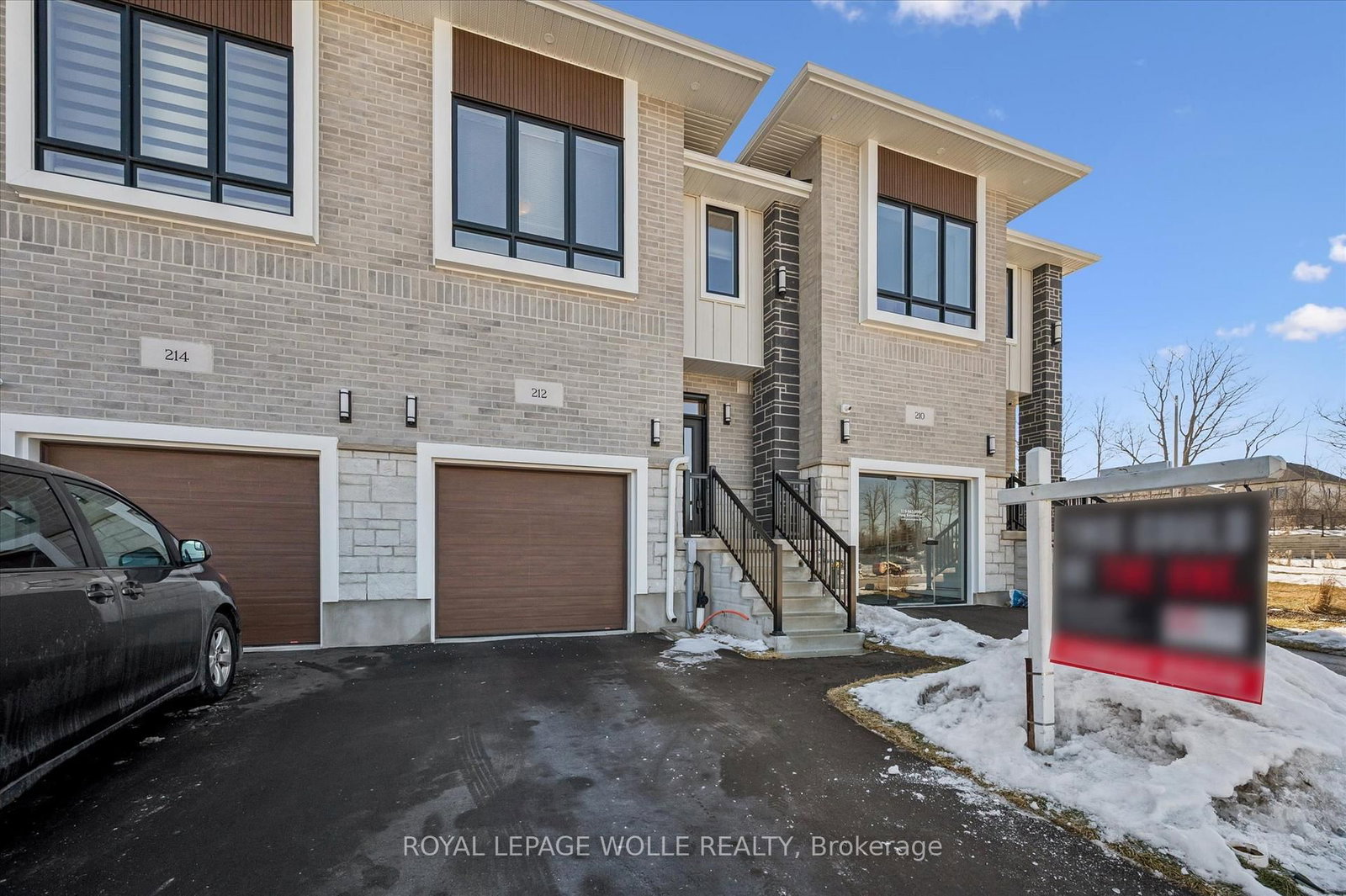 212 Green Gate Boulevard - Photo 2