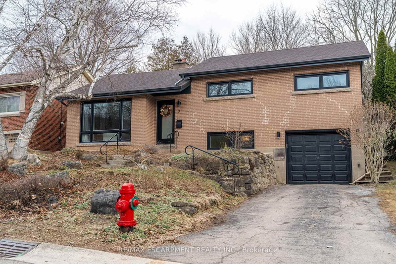 7 Glenmorris Dr, Hamilton, L9H 1S5 | Image 2
