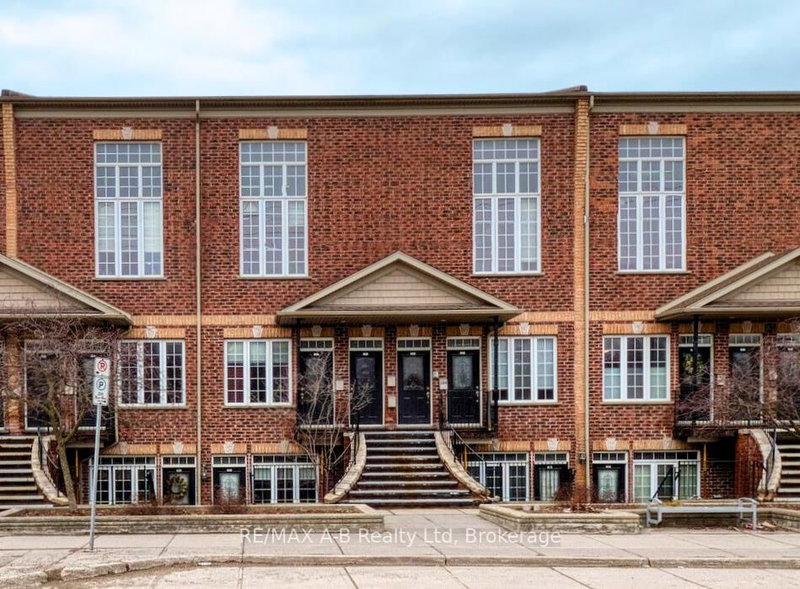 home for lease on 305-555 King Street E