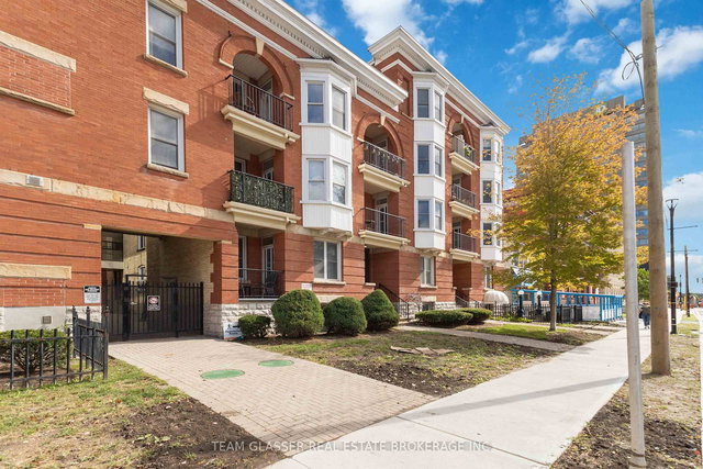 303 - 440 WELLINGTON Street