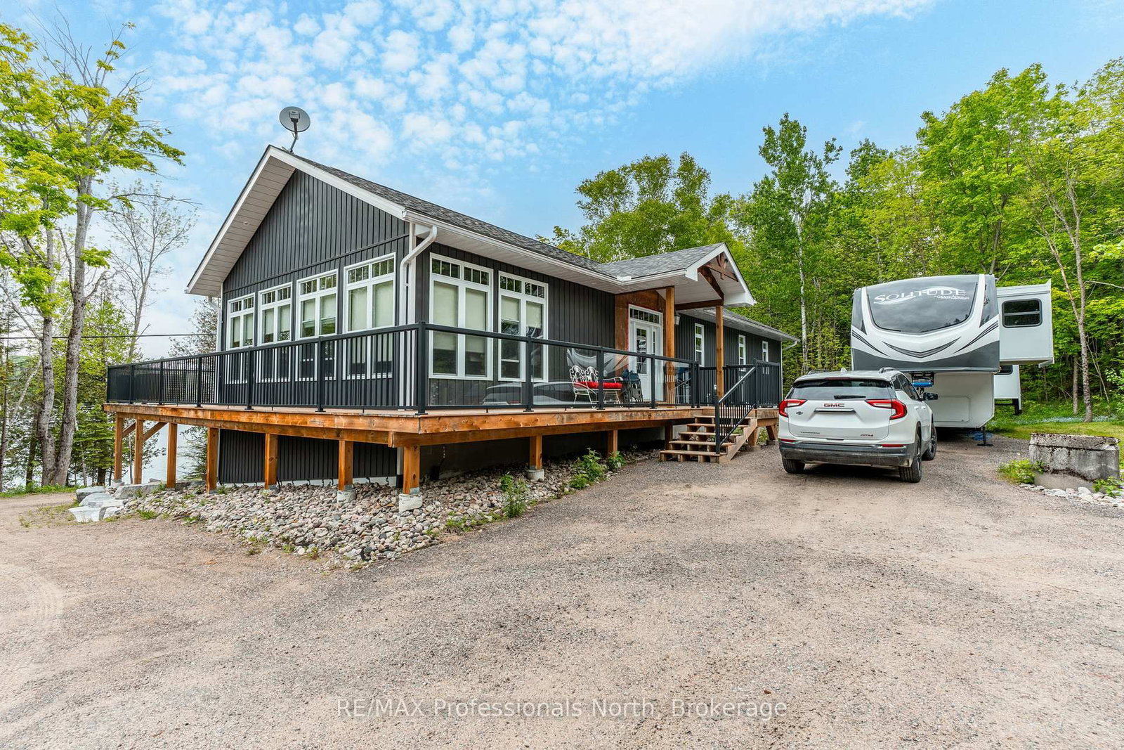 1167 Eagle Lake Road • Dysart et al, ON photo 3