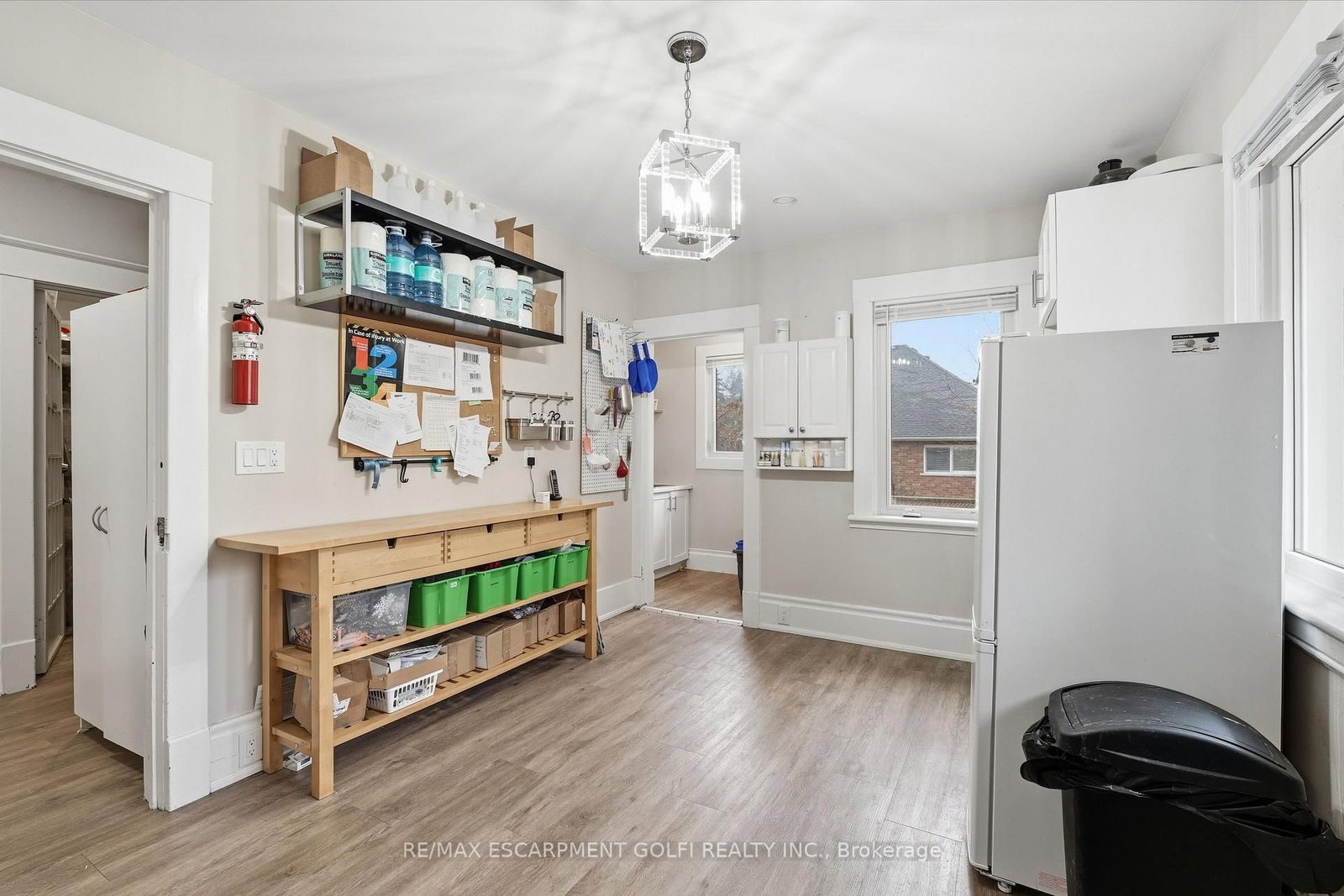 89 MAIN Street E - Photo 12