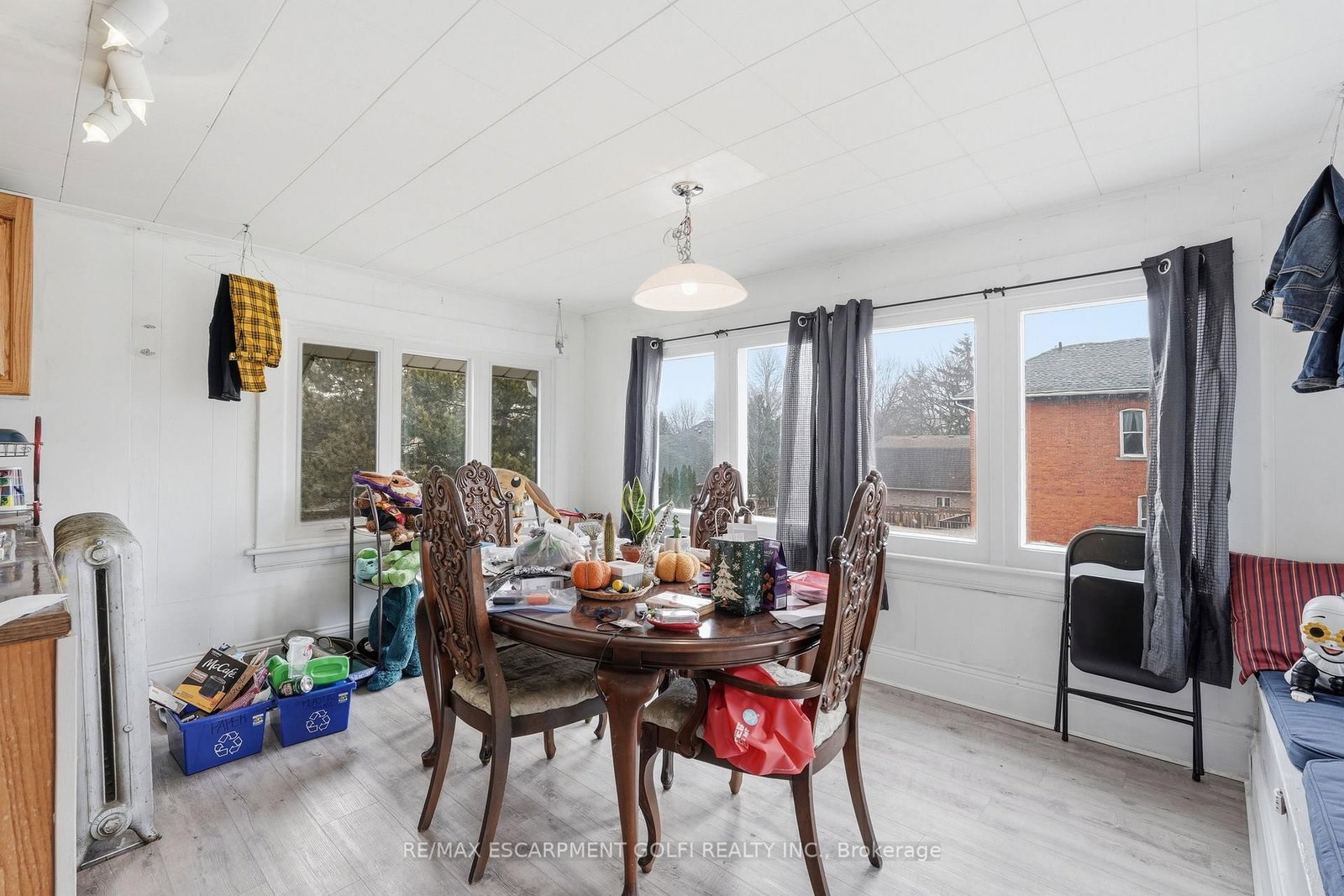 89 MAIN Street E - Photo 16