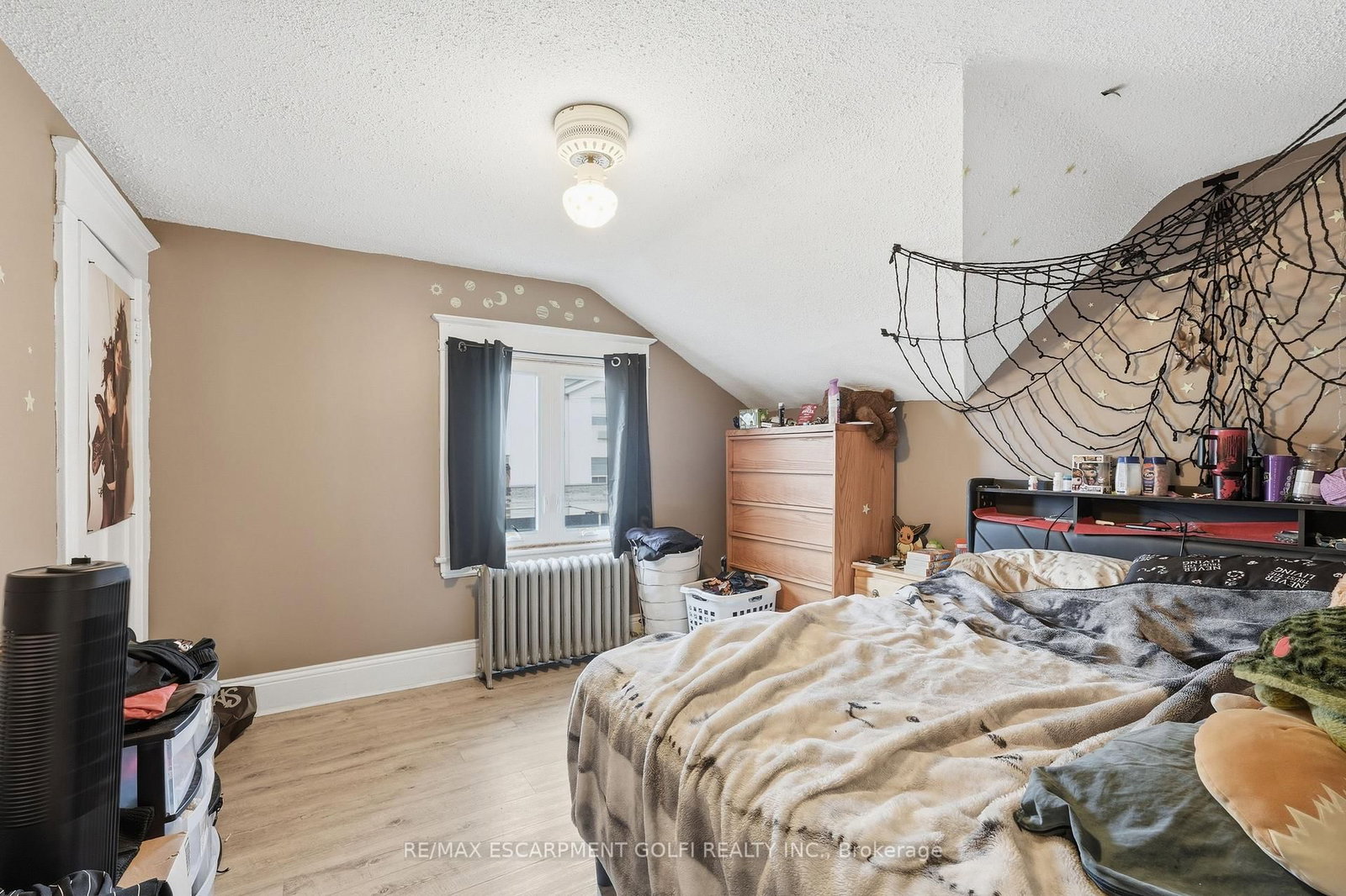 89 MAIN Street E - Photo 18