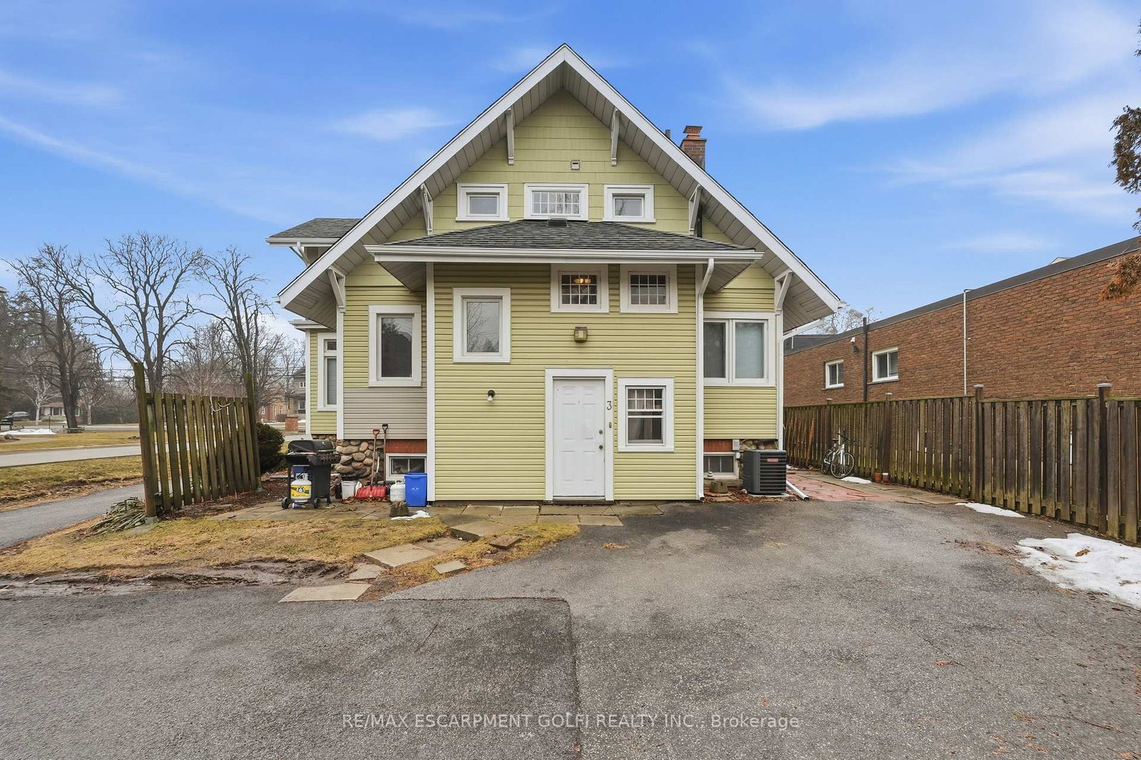 89 MAIN Street E - Photo 20