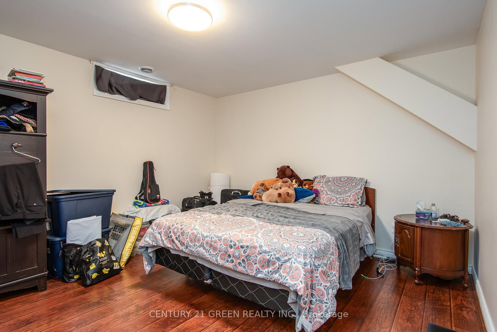Listing Image 44