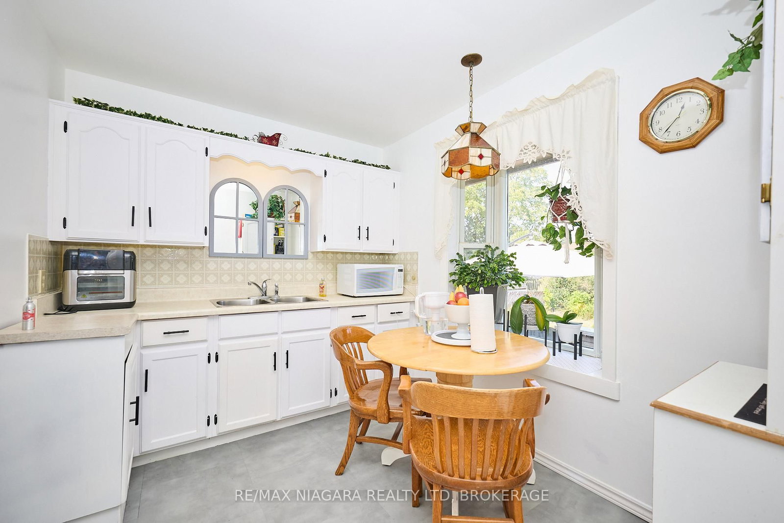 Detached House for sale at 316 Bowen Road, Fort Erie, Ontario, L2A 2Y9 - Central - MLS: X12876032