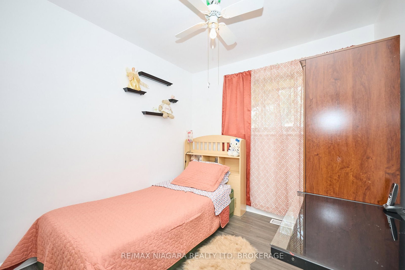 Detached House for sale at 316 Bowen Road, Fort Erie, Ontario, L2A 2Y9 - Central - MLS: X12876032