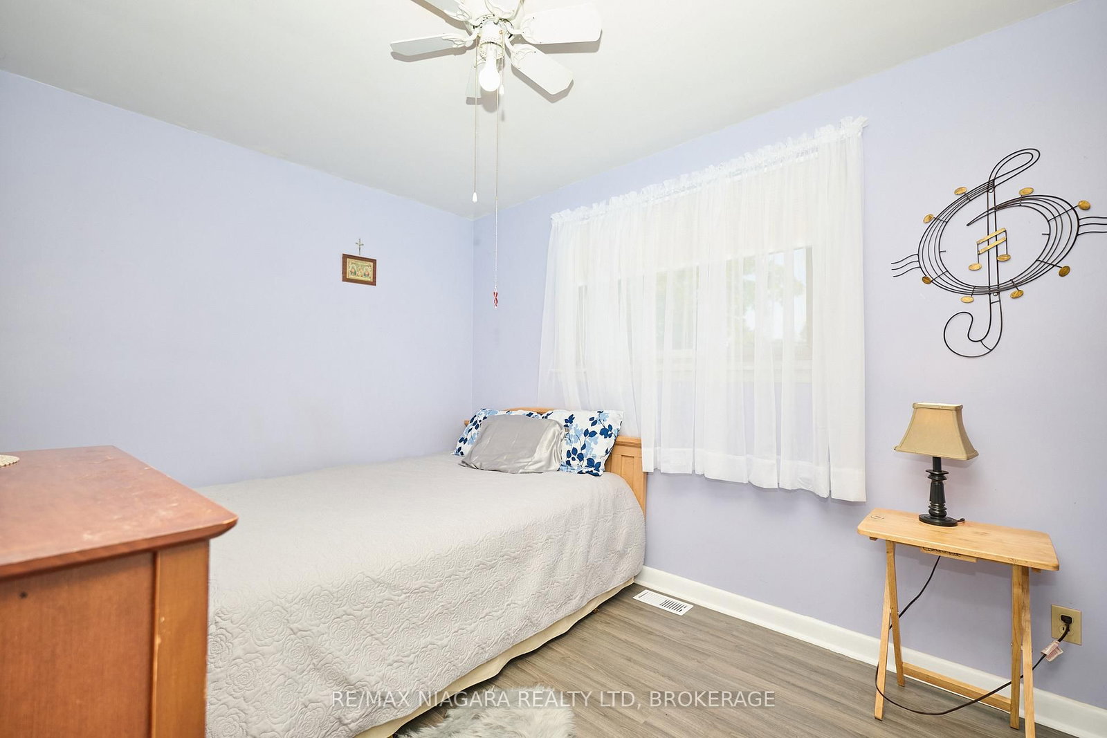 Detached House for sale at 316 Bowen Road, Fort Erie, Ontario, L2A 2Y9 - Central - MLS: X12876032