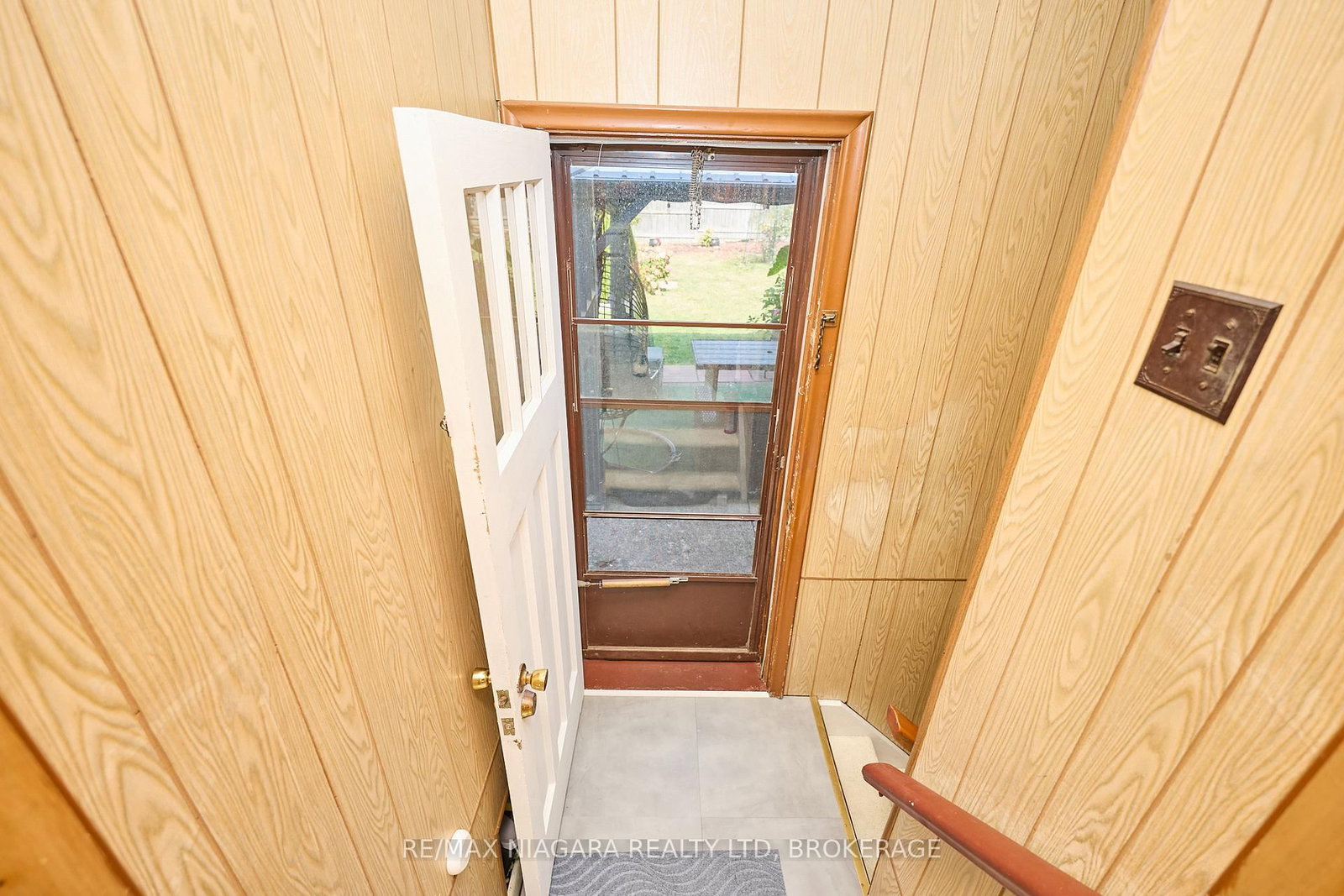 Detached House for sale at 316 Bowen Road, Fort Erie, Ontario, L2A 2Y9 - Central - MLS: X12876032