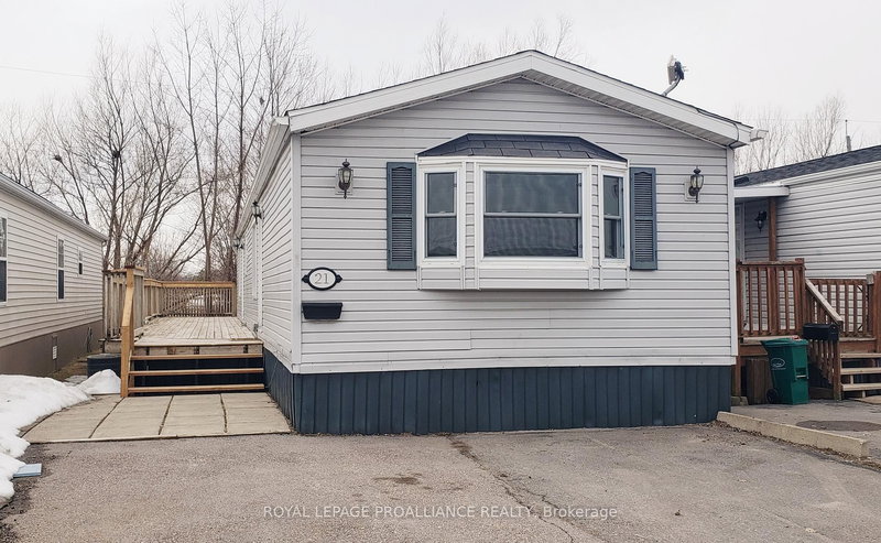 home for sale on 21-311 Dundas Street E