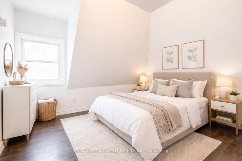 3 - 80 St. Clair Ave, Hamilton, L8M 2N5 | Image 3