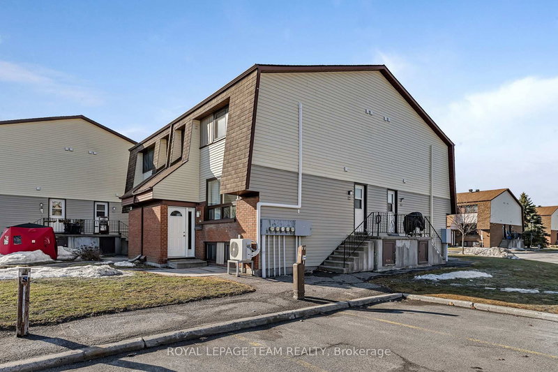 23A Woodvale Green, Ottawa, K2G 4H3 | Image 2