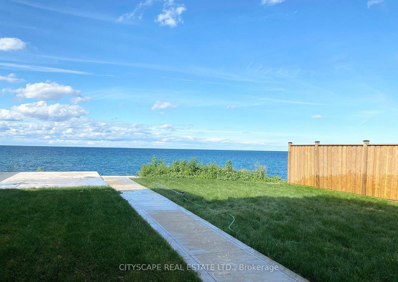 home for lease on 48 Seabreeze Crescent