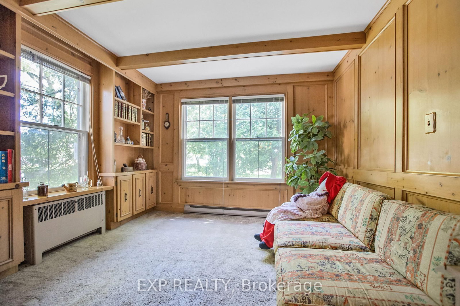 Detached House for sale at 48 Garner Road, Hamilton, Ontario, L9G 3K9 - Rural Ancaster - MLS: X12876414