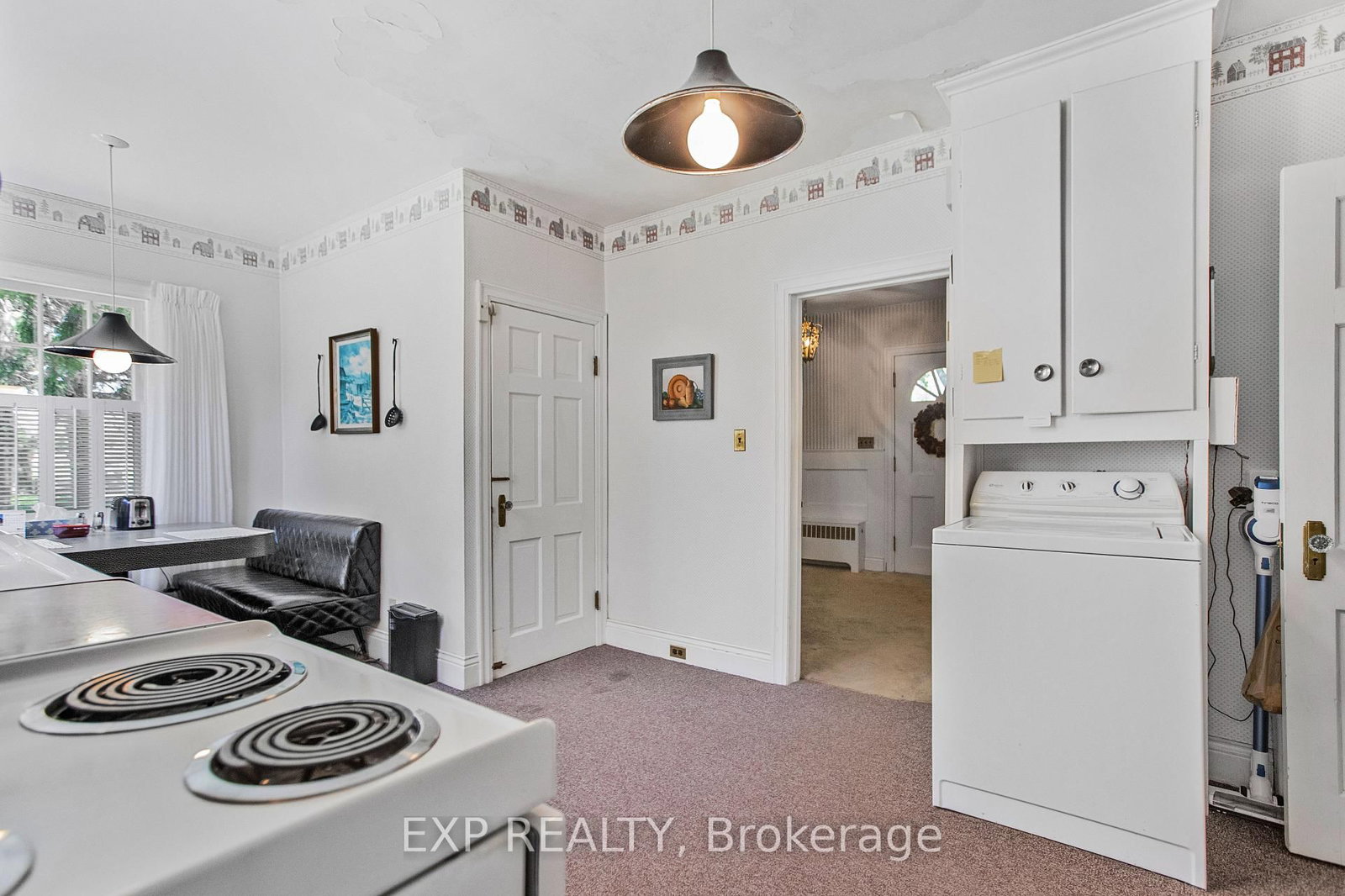 Detached House for sale at 48 Garner Road, Hamilton, Ontario, L9G 3K9 - Rural Ancaster - MLS: X12876414