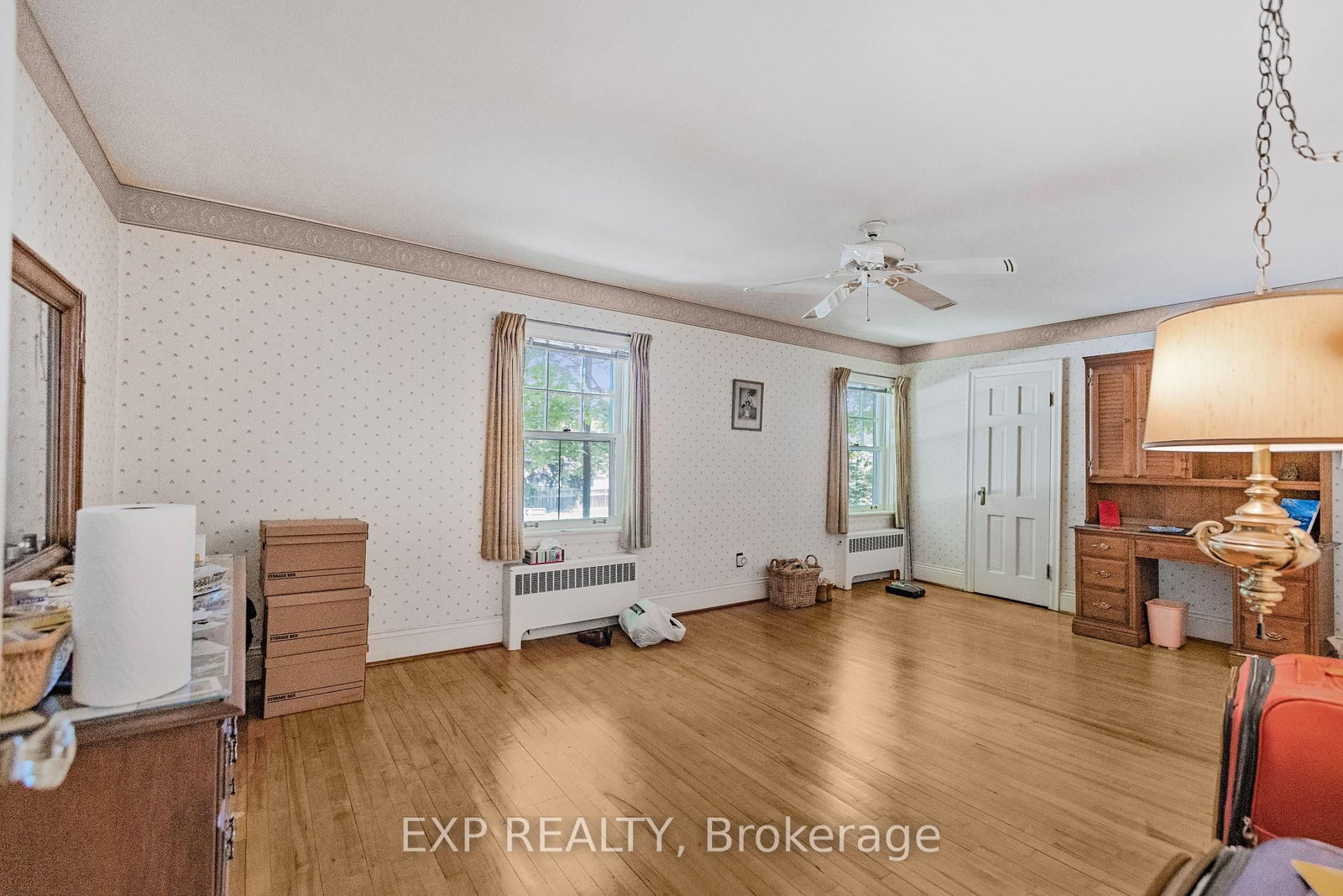 Detached House for sale at 48 Garner Road, Hamilton, Ontario, L9G 3K9 - Rural Ancaster - MLS: X12876414