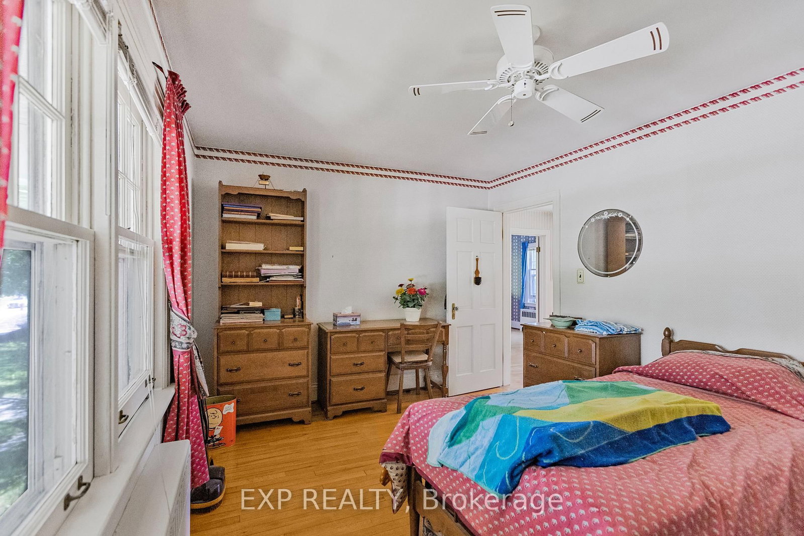 Detached House for sale at 48 Garner Road, Hamilton, Ontario, L9G 3K9 - Rural Ancaster - MLS: X12876414