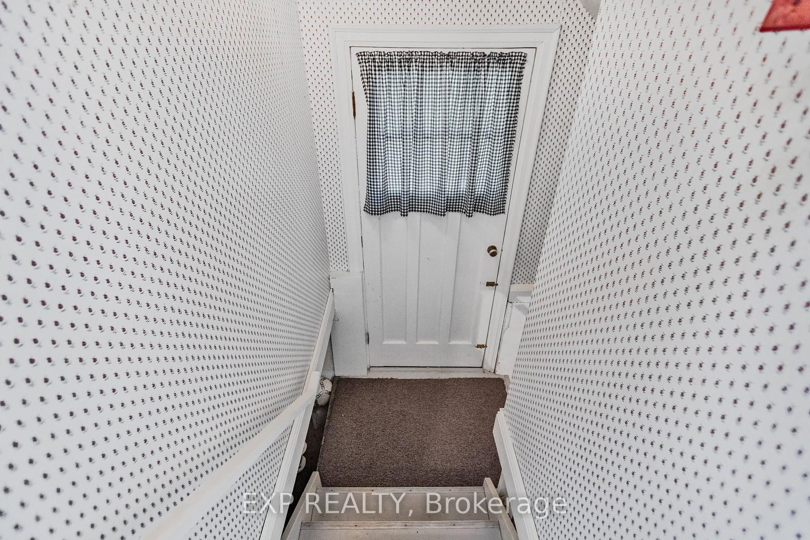 Detached House for sale at 48 Garner Road, Hamilton, Ontario, L9G 3K9 - Rural Ancaster - MLS: X12876414