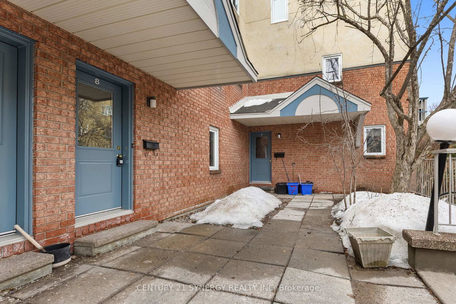 Listing Image 3