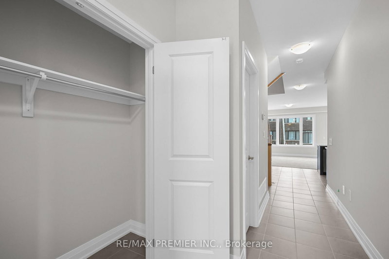 138 Corley St, Kawartha Lakes, K9V 0R4 | Image 2