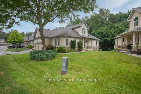 45 - 40 Wesleyan Crt, Hamilton, L9G 5C7 | Image 2