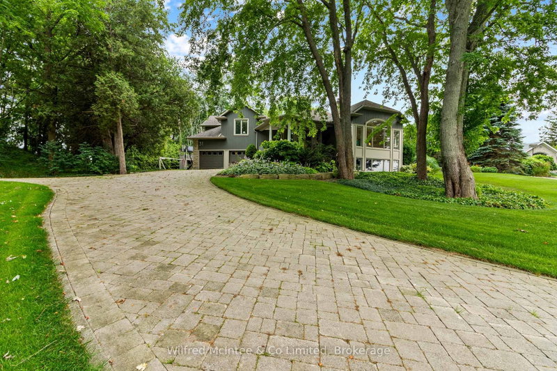 31 Tanya Crescent