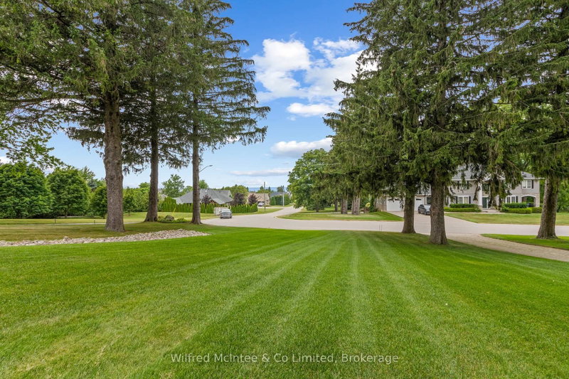 31 Tanya Crescent