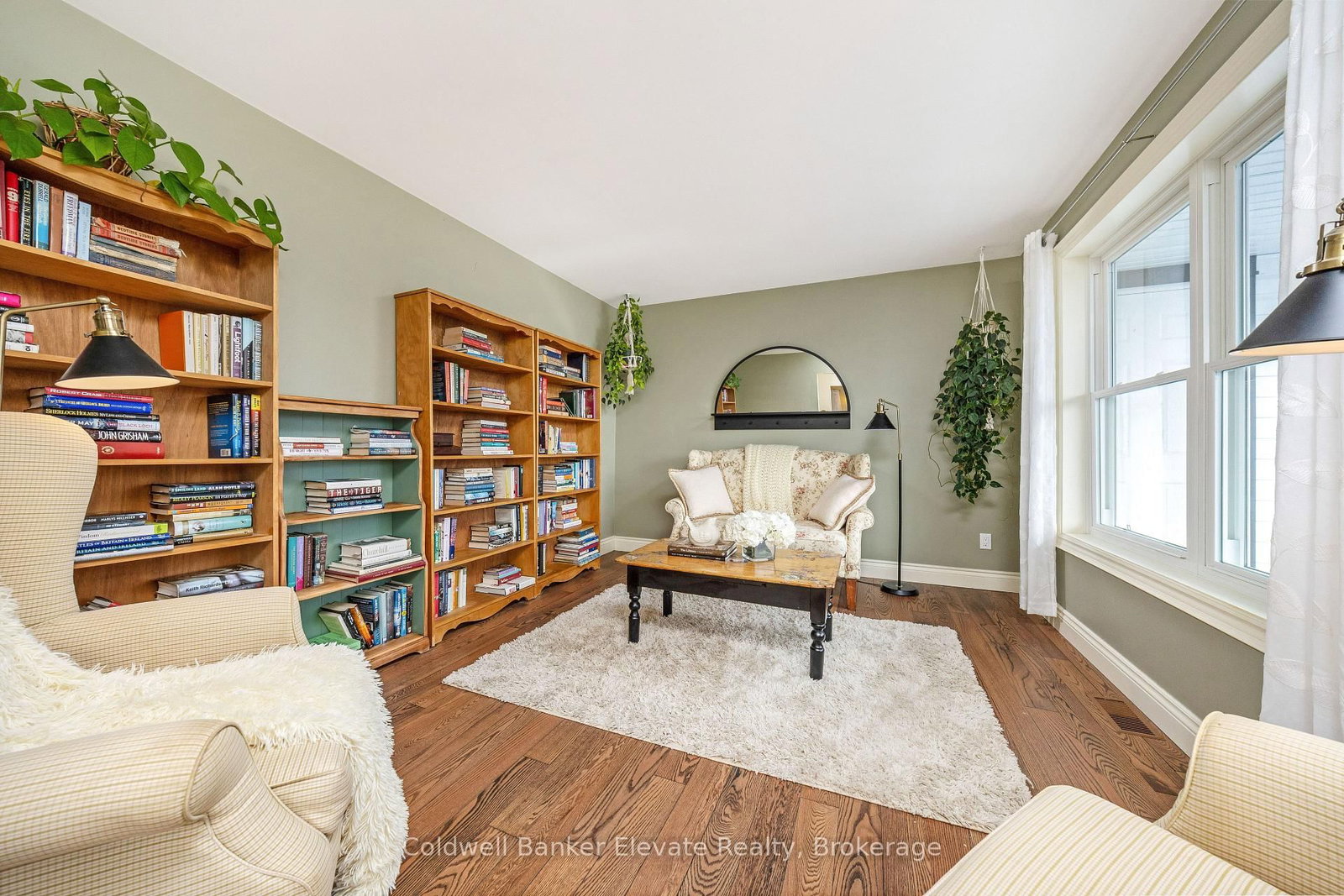 Listing Image 7