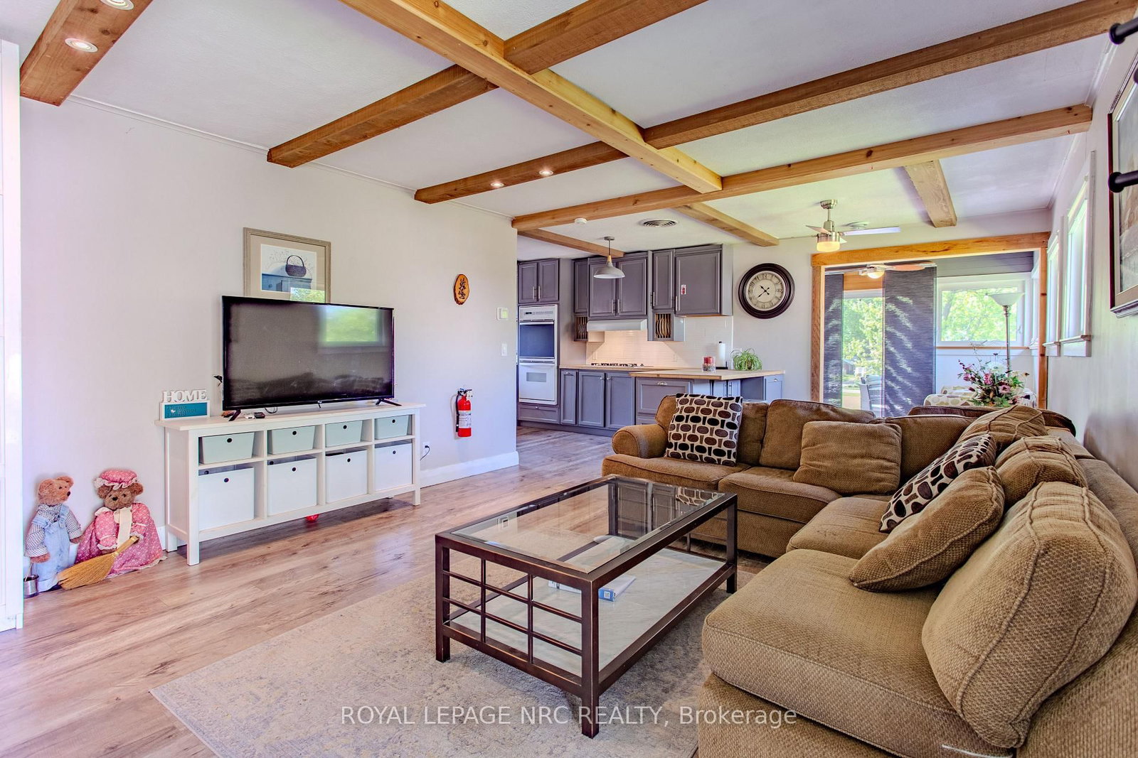 Detached House for sale at 270 Cherrywood Avenue, Fort Erie, Ontario, L0S 1B0 - Crystal Beach - MLS: X12877140