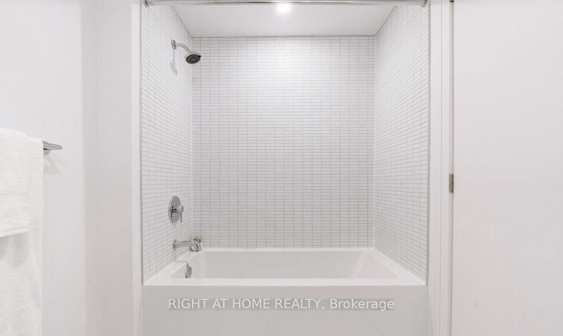 Condo for sale at 1111-1 Jarvis Street, Hamilton, Ontario, L8R 0A8 - Beasley - MLS: X12877292