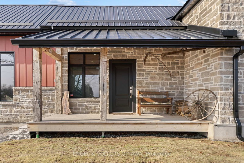 12099 County 38 Rd, North Dundas, K0C 2K0 | Image 2