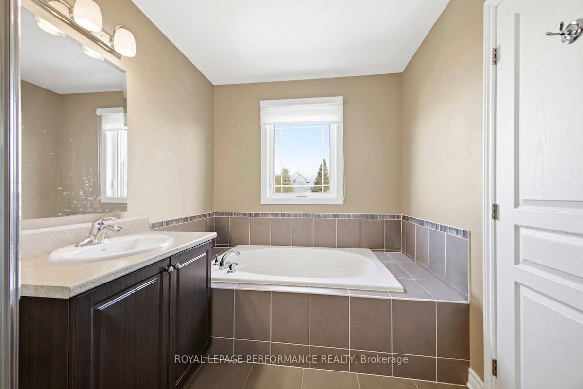 511 Voie Du Pin Rouge Way - Photo 16