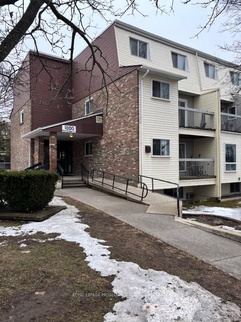 102 - 1000 Pembridge Crescent