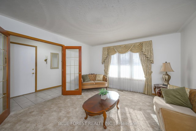 36 Golfdale Crescent