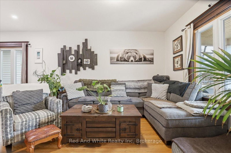 608 Ontario St, Stratford, N5A 3J5 | Image 3